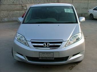 2004 Honda Edix Photos