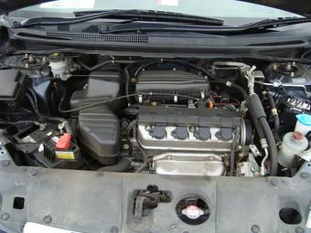 2004 Honda Edix Images