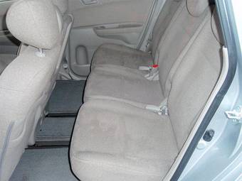 2004 Honda Edix Pictures