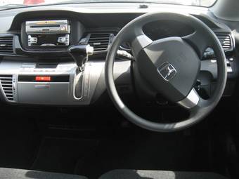 2004 Honda Edix Photos