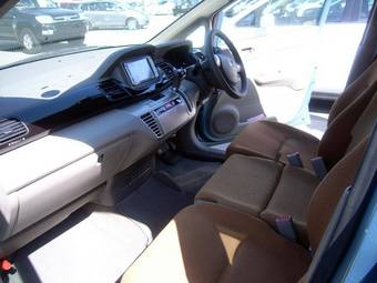 2004 Honda Edix Pictures