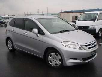 2005 Honda Edix Pictures