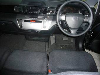 2005 Honda Edix Pictures