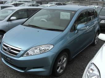 2005 Honda Edix Pictures