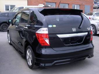 2005 Honda Edix Pictures