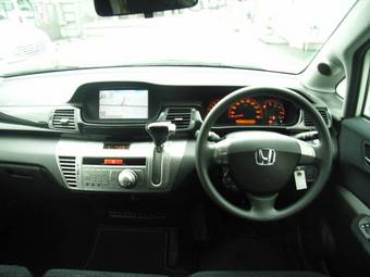 2006 Honda Edix Photos