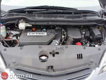 2004 Honda Elysion Pictures