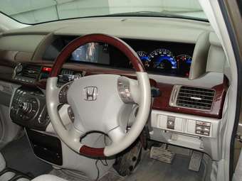2004 Honda Elysion Photos