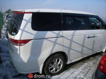2004 Honda Elysion Pictures