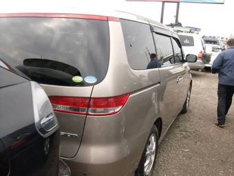 2004 Honda Elysion Photos