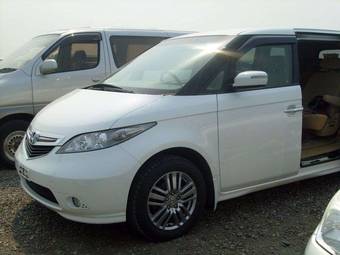 2004 Honda Elysion Pictures
