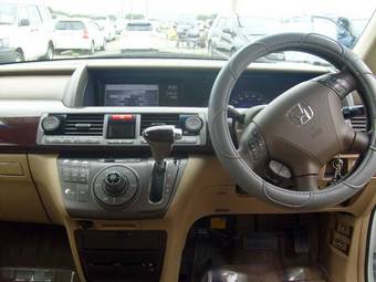 2004 Honda Elysion Photos