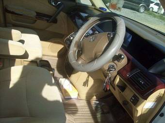 2004 Honda Elysion Pics