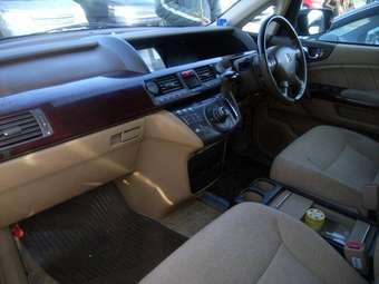 2005 Honda Elysion Pictures