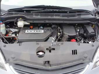 2005 Honda Elysion Images