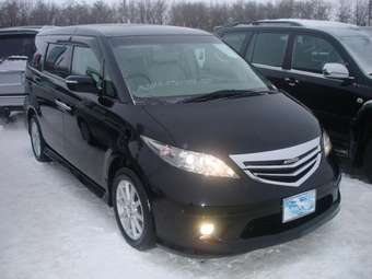 2005 Honda Elysion Photos