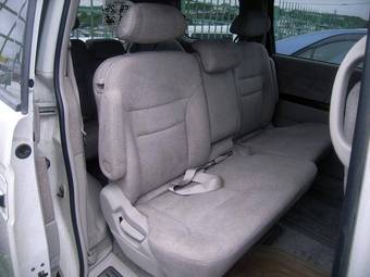 2005 Honda Elysion Photos