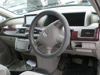 2005 Honda Elysion Pictures