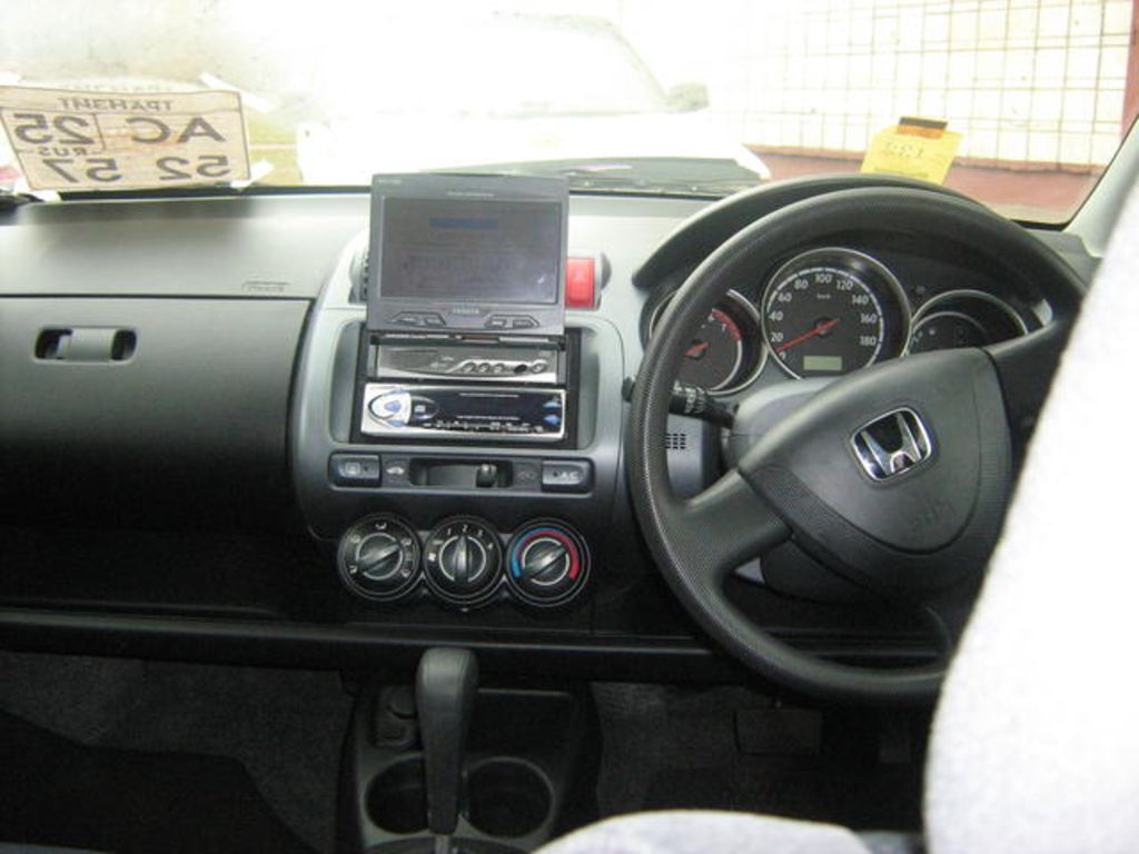 2001 Honda Fit