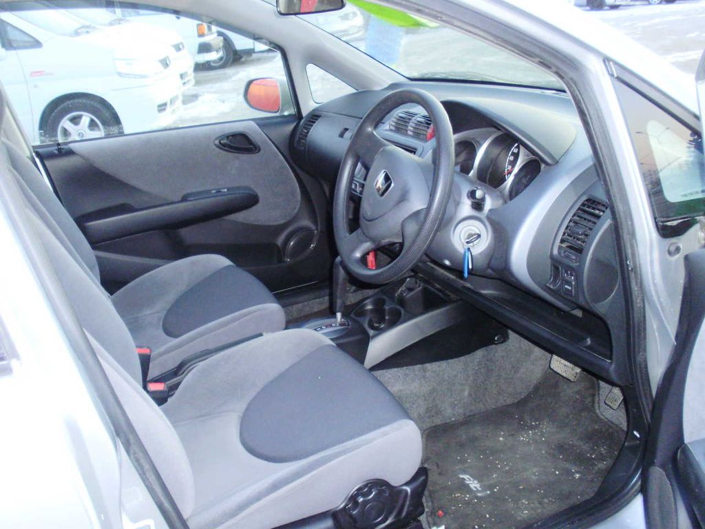 2001 Honda Fit