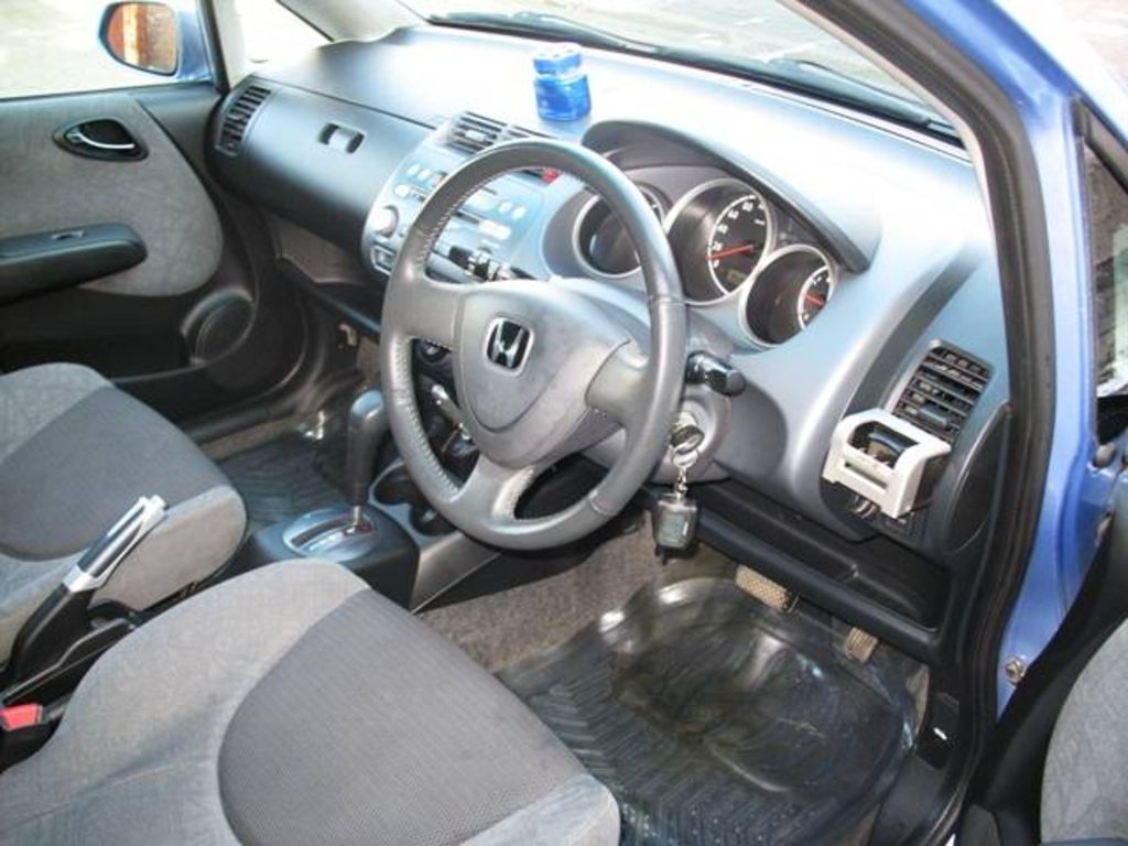 2001 Honda Fit