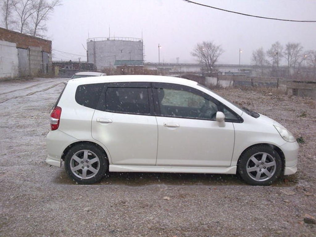 2001 Honda Fit