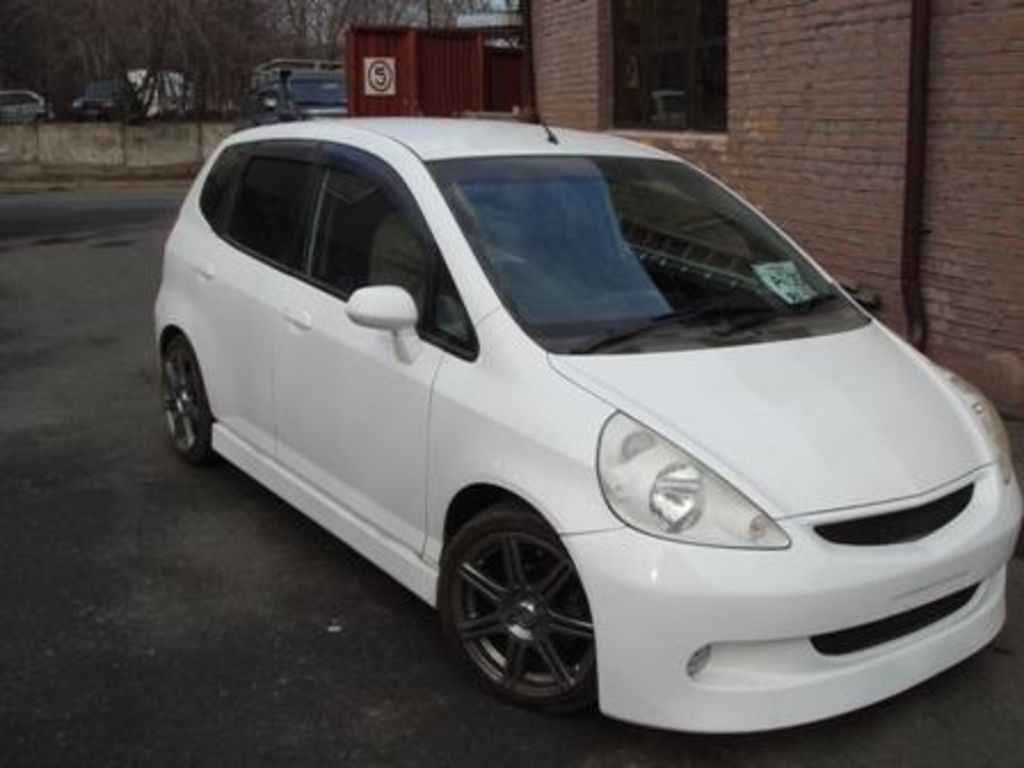 2001 Honda Fit