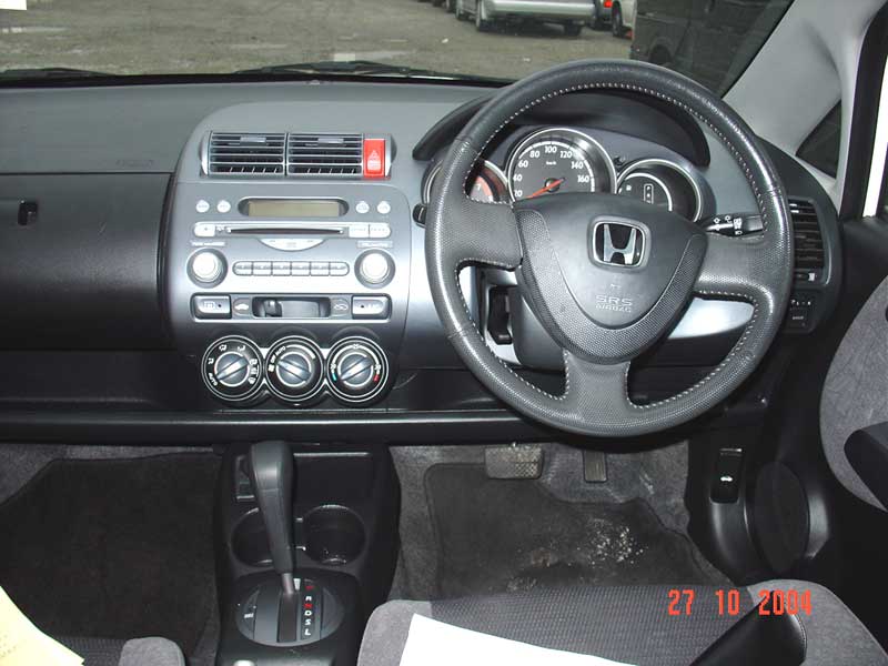 2001 Honda Fit Photos
