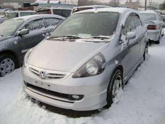 2001 Honda Fit Wallpapers