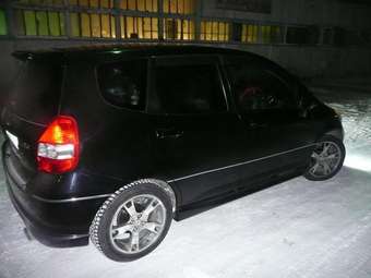 2001 Honda Fit Wallpapers