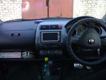 2001 Honda Fit Wallpapers