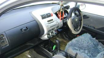 2001 Honda Fit Photos