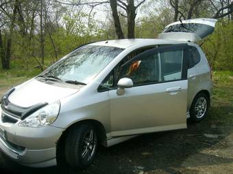 2001 Honda Fit Photos