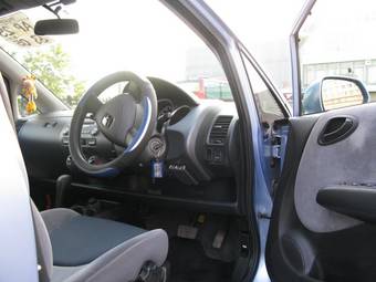 2001 Honda Fit Pictures