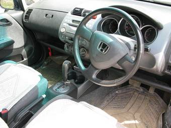 2001 Honda Fit Photos