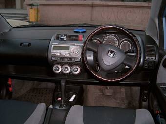 2001 Honda Fit Photos