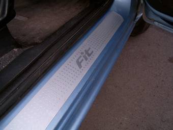 2001 Honda Fit Pictures