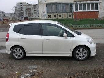 2001 Honda Fit Photos