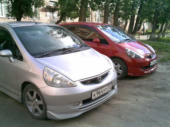 2001 Honda Fit Photos