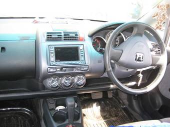 2001 Honda Fit Photos