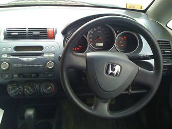 2001 Honda Fit Photos