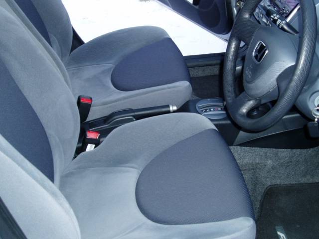 2002 Honda Fit