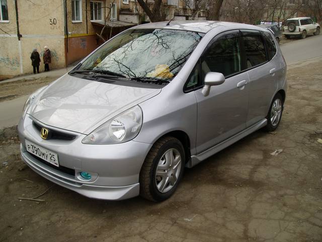 2002 Honda Fit