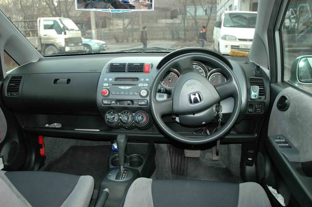 2002 Honda Fit