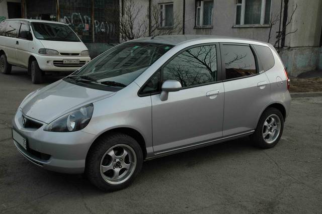 2002 Honda Fit