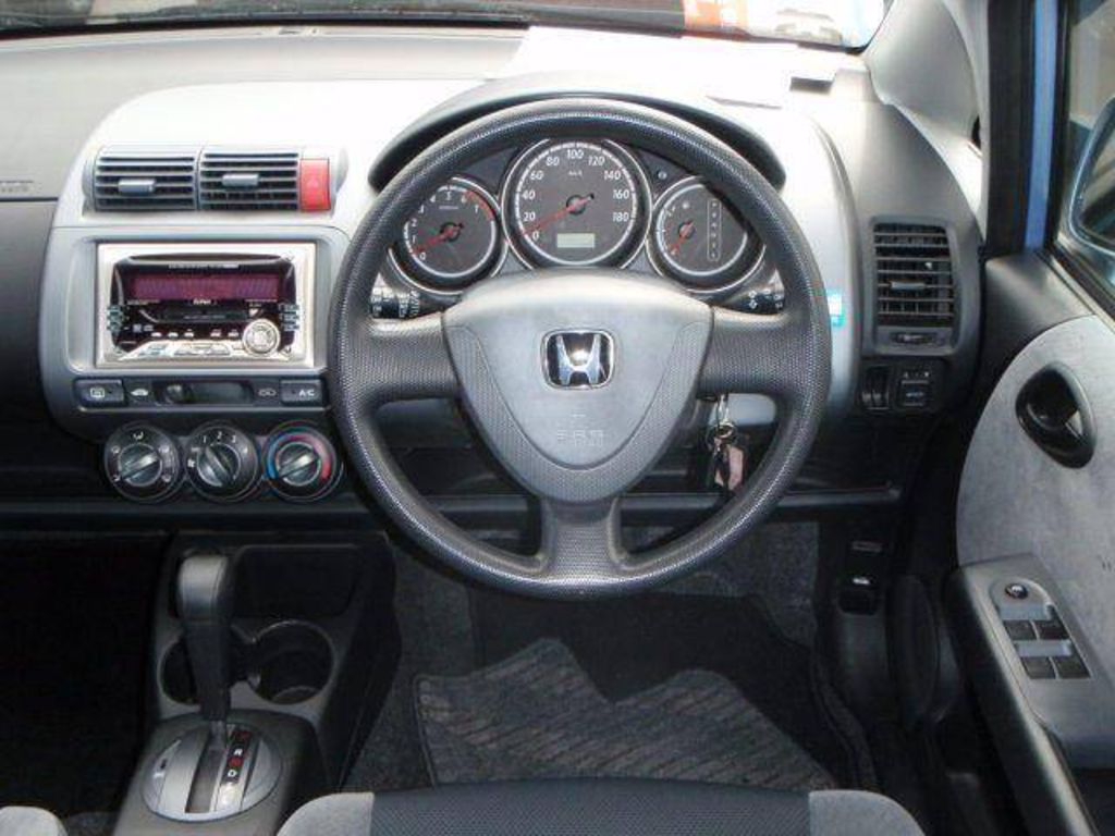 2002 Honda Fit