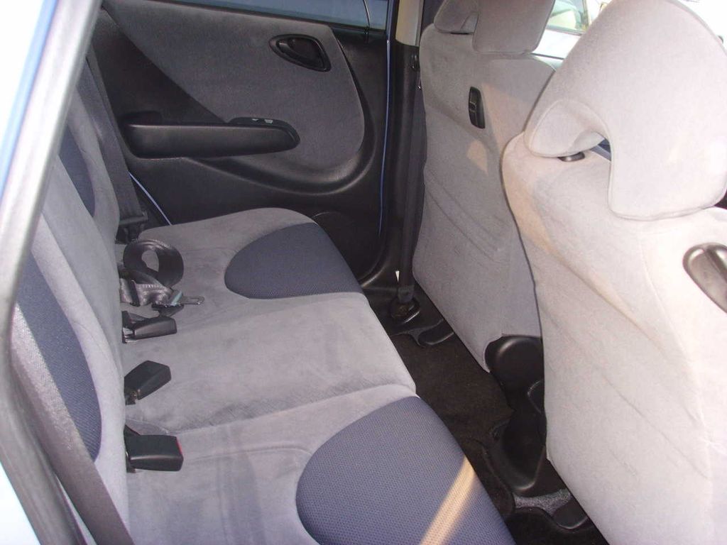 2002 Honda Fit