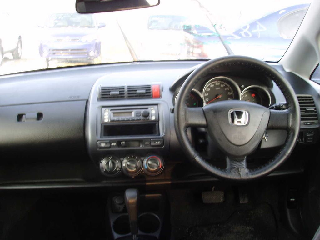 2002 Honda Fit