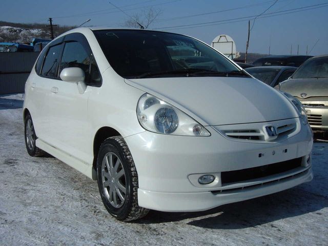 2002 Honda Fit