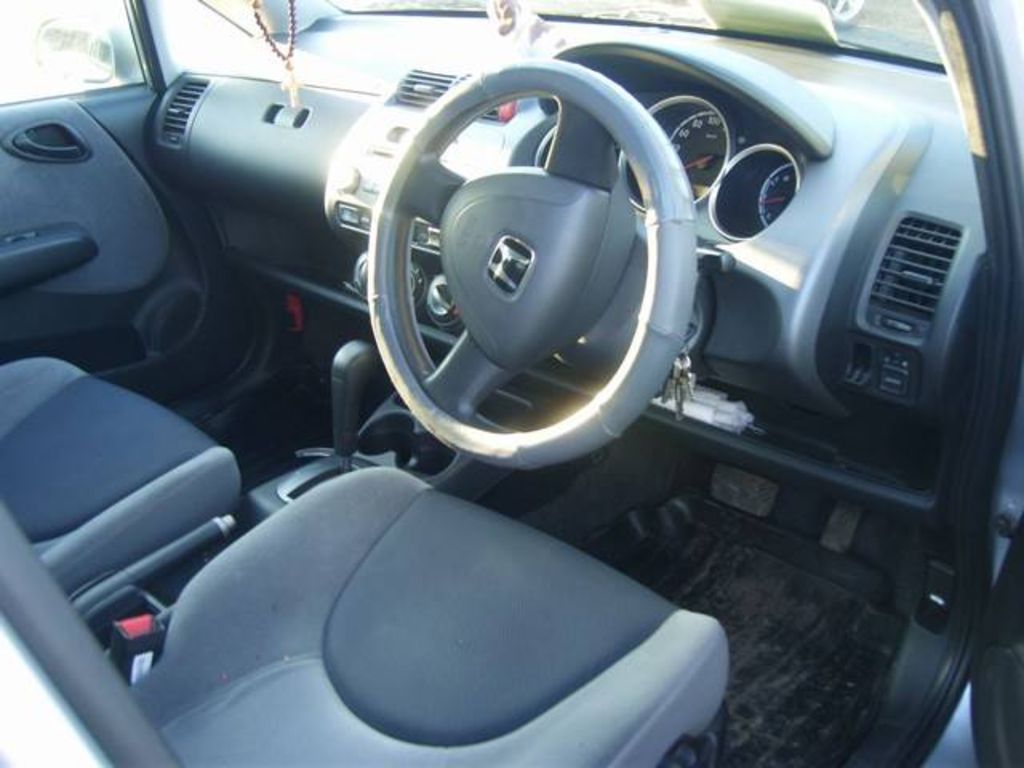 2002 Honda Fit